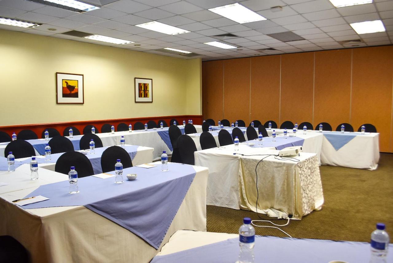Cresta Botsalo Hotel Palapye Εξωτερικό φωτογραφία